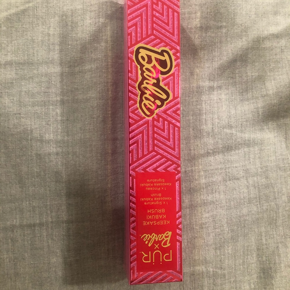 BarbiexPur kabuki brush